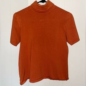 orange turtle neck 🧡